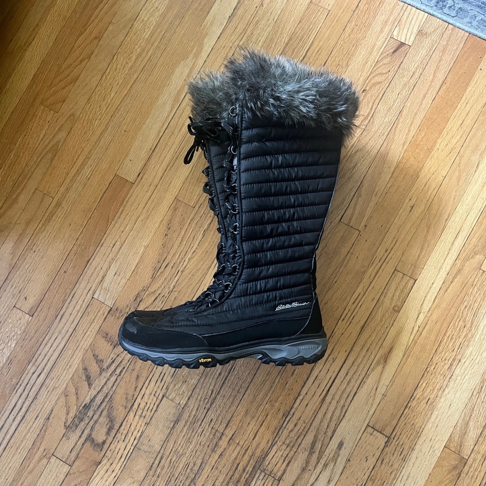 Eddie Bauer Women's Gray Boots with Fur Trim